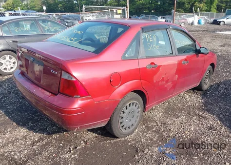 2005 Ford Focus Zx4 из США, поврежденный, VIN 1FAFP34N75W312338